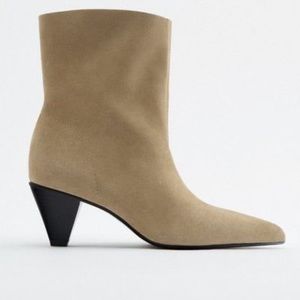 Zara Sued Booties
